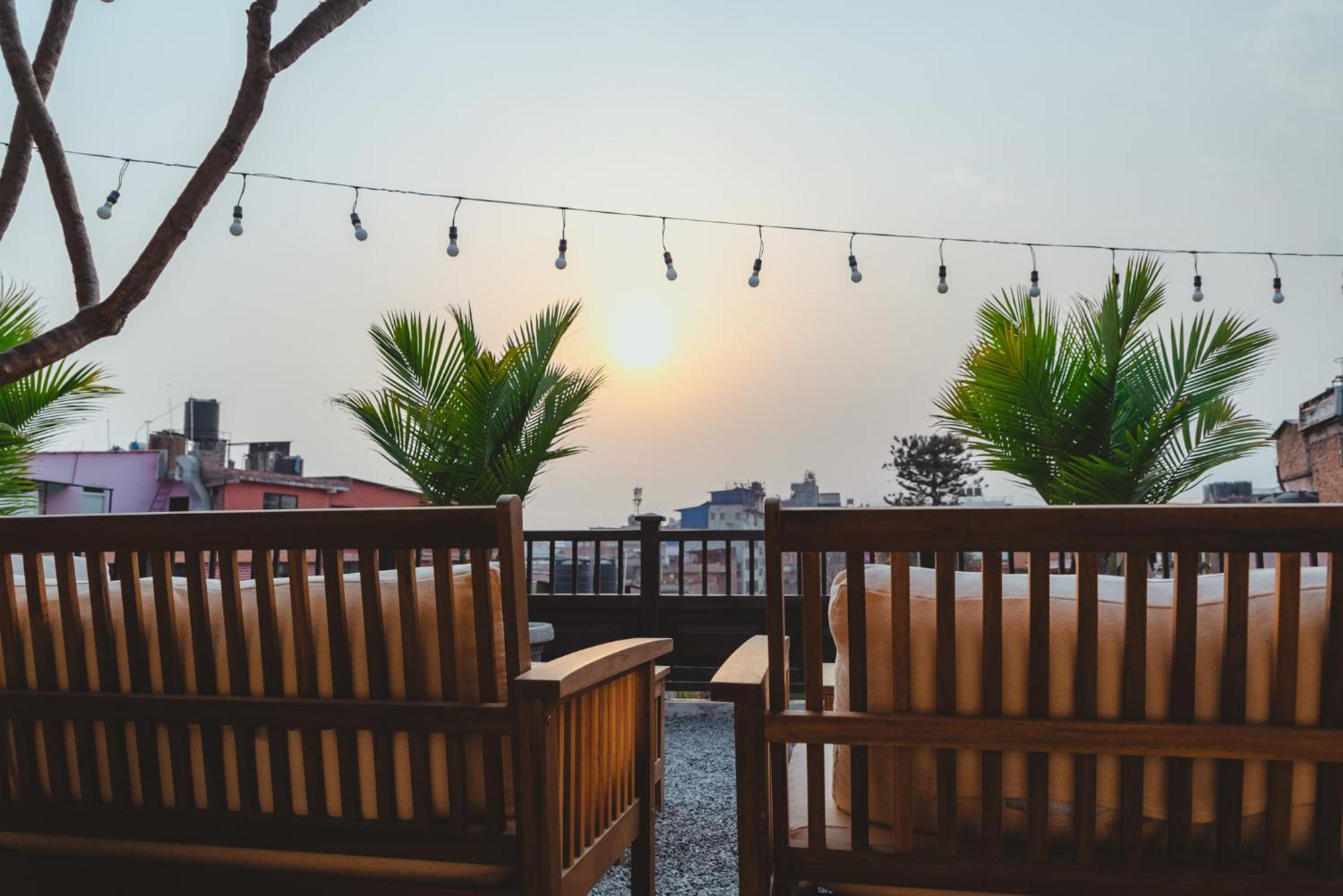 Hotel Roadhouse, Thamel, Kathmandu- Contemporary Boutique Экстерьер фото